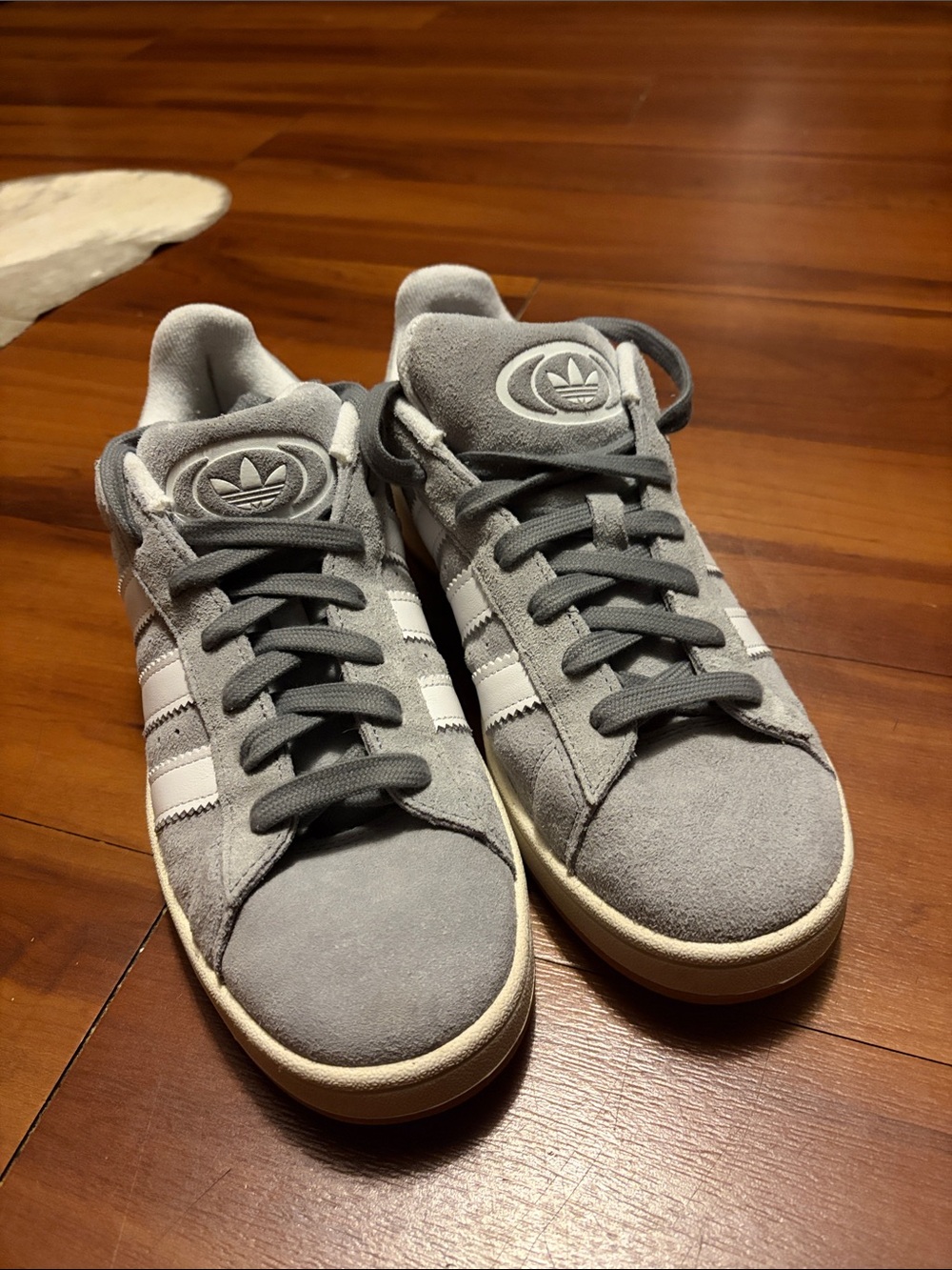 adidas Campus Men's Light Gray Suede Low-Top Sneakers with White Stripes Sz 10
